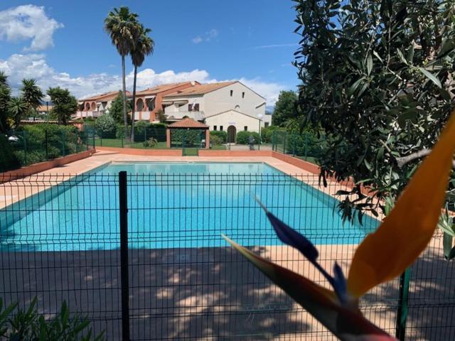 Calmeraie Plage Apartamento Villeneuve-Loubet Exterior foto